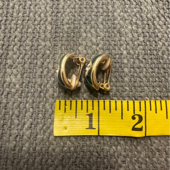 80’s Clip On  Green and Gold Women's Earrings - Picture 3 of 5